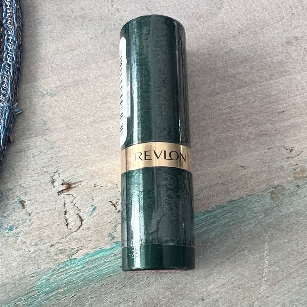 Revlon Lipstick Moon Drops Cream